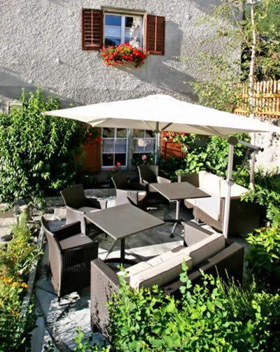 Gasthaus Alte Post Zillis ภายนอก รูปภาพ